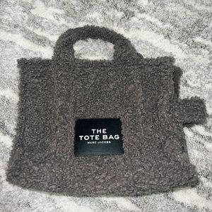 Brand New Marc Jacobs The Tote Bag!